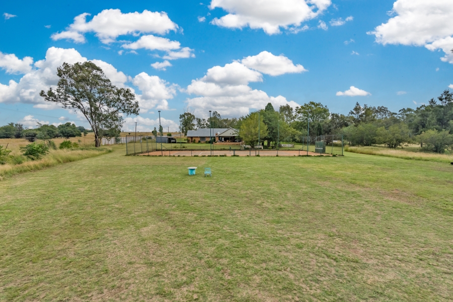 4 Bedroom Property for Sale in Vaaldam SH Free State